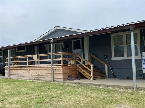 Exterior - 6086 Fm 1511, Centerville, TX 75833 photo 2 of 10