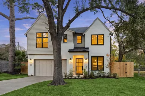 910 W 41st St, Houston, TX 77018