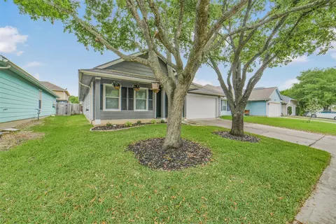 19815 Rocky Shores Dr, Tomball, TX 77375