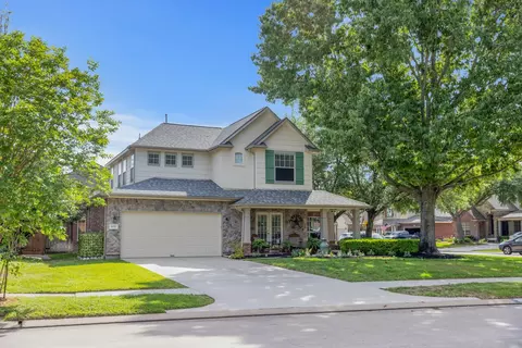 10227 Crescent Bluff Ln, Houston, TX 77070