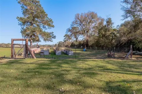 Exterior - 5316 N Sh 19 N, Trinity, TX 75862 photo 7 of 7
