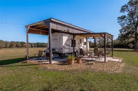 Exterior - 5316 N Sh 19 N, Trinity, TX 75862 photo 3 of 7