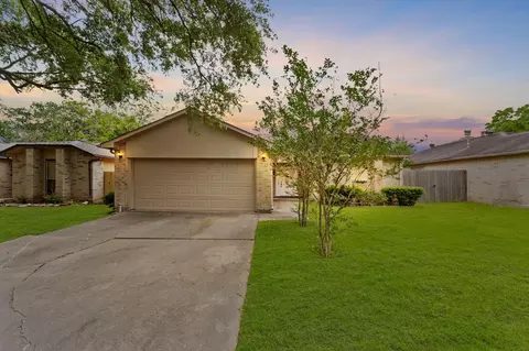 3926 Mill Rock Cir, Sugar Land, TX 77479