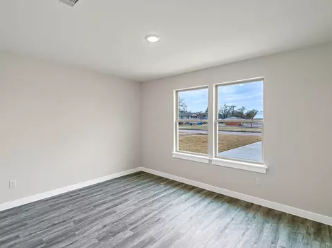 Bedroom - 1010 4th St, Hempstead, TX 77445 photo 2 of 3