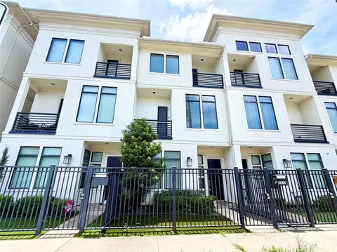 3917 Rose St, Houston, TX 77007