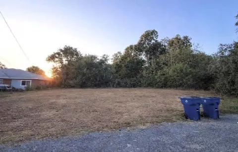 119 Thelma Ln, Texas City, TX 77493