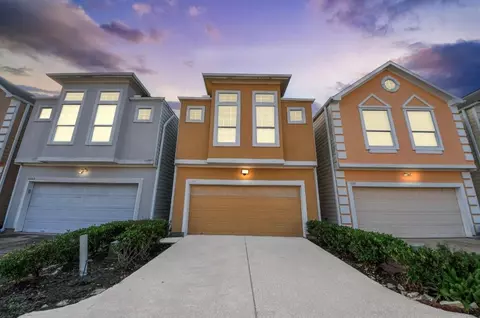 10347 Panther Point Dr, Houston, TX 77099