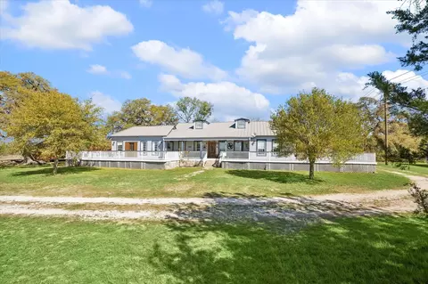 10137 Fm-390, Burton, TX 77835
