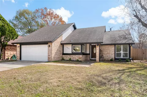 10319 Sand Pass Ln, Houston, TX 77064