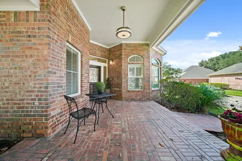 2007 N Greens Blvd, Richmond, TX 77406