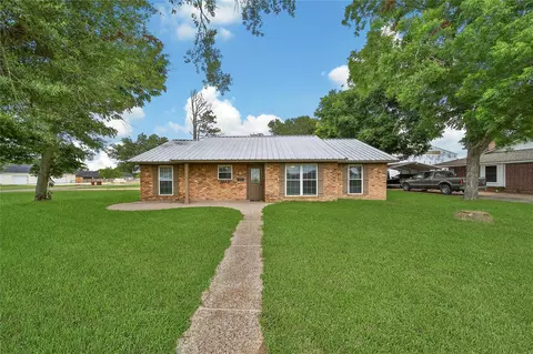 32242 Robin Ln, Waller, TX 77484