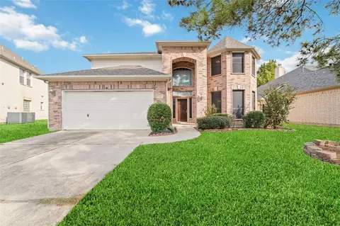 2638 Long Leaf Dr, Sugar Land, TX 77478