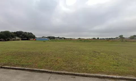4118 Timber Leaf Ct, Port Arthur, TX 77642