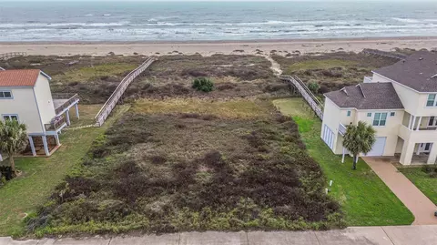 20711 E Sand Hill Dr, Galveston, TX 77554
