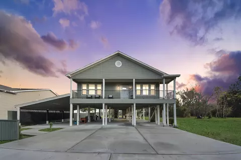 6543 Crestford Ln, Pasadena, TX 77505