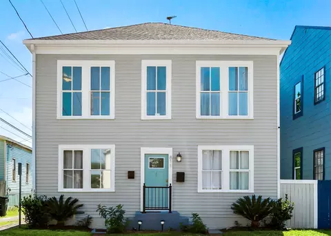 811 10th St, Galveston, TX 77550