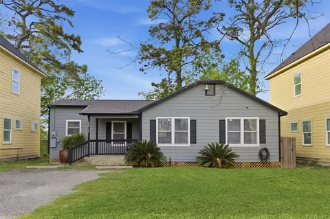 2217 Creston Dr, Houston, TX 77026