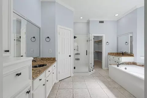 Bath - 18423 Bivens Bnd, Spring, TX 77379 photo 1 of 5