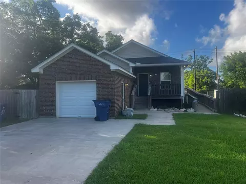 3134 Babin Dr, Texas City, TX 77590