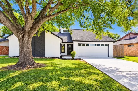 718 Land Grant Dr, Richmond, TX 77406