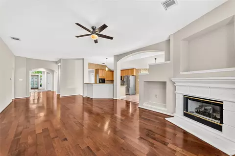Living - 1114 Bringewood Chase Dr, Spring, TX 77379 photo 4 of 4