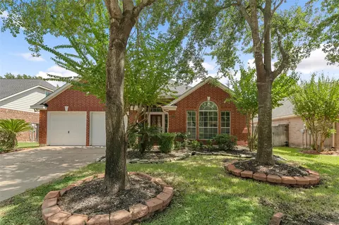 Exterior - 1114 Bringewood Chase Dr, Spring, TX 77379 photo 2 of 8