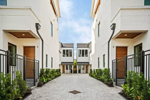 5409 Chevy Chase #D, Houston, TX 77056
