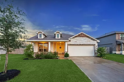 310 Morning Dove Trl, Sealy, TX 77474