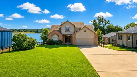 Exterior - 111 7th Ave, Onalaska, TX 77360 photo 1 of 3