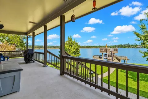 Exterior - 111 7th Ave, Onalaska, TX 77360 photo 3 of 3