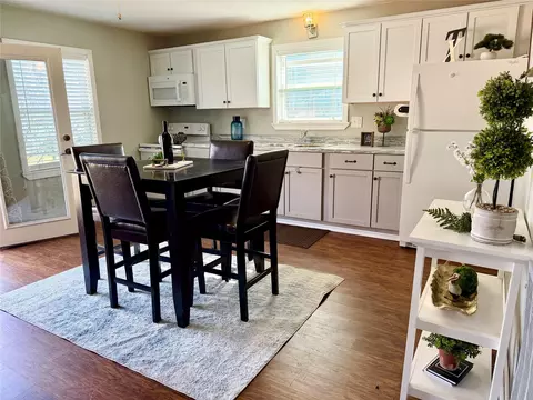 Kitchen - 111 7th Ave, Onalaska, TX 77360 photo 3 of 3