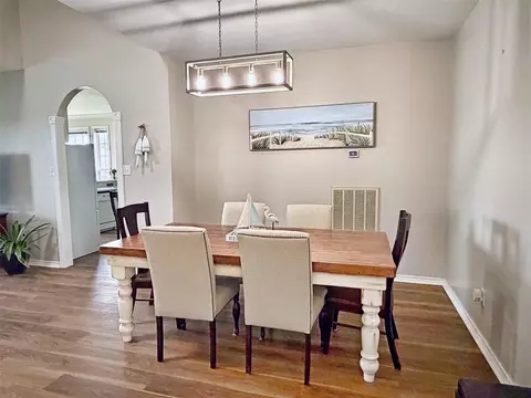 Dining - 111 7th Ave, Onalaska, TX 77360 photo 1 of 3