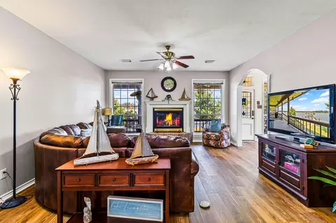 Living - 111 7th Ave, Onalaska, TX 77360 photo 1 of 3