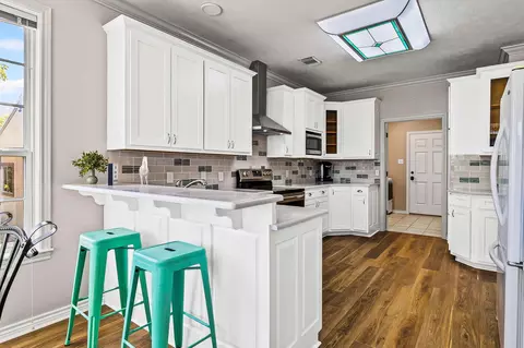 Kitchen - 111 7th Ave, Onalaska, TX 77360 photo 1 of 3