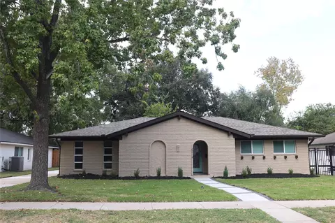 6214 Yarwell Dr, Houston, TX 77096