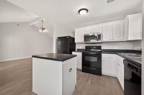 Kitchen - 4203 Nueces River Loop, Spring, TX 77386 photo 3 of 4