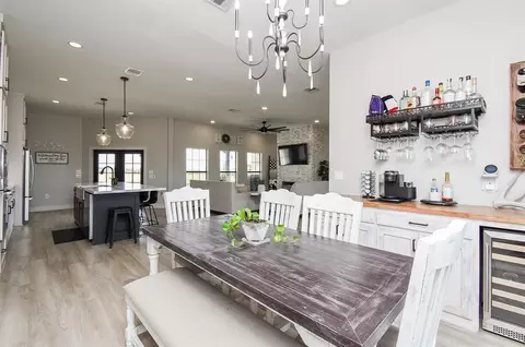 Dining - 15007 Barak Rd, Guy, TX 77444 photo 1 of 2