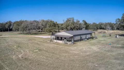 Exterior - 40934 Thomas Ln, Hempstead, TX 77445 photo 9 of 11