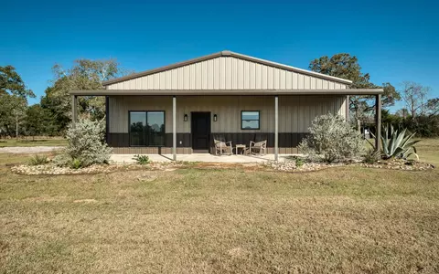 Exterior - 40934 Thomas Ln, Hempstead, TX 77445 photo 3 of 11