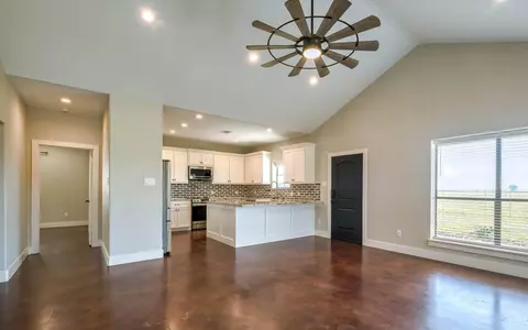 Entry Way - 40934 Thomas Ln, Hempstead, TX 77445 photo 1 of 2