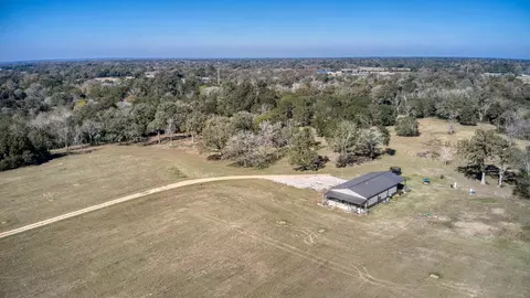 View/Area - 40934 Thomas Ln, Hempstead, TX 77445 photo 10 of 10