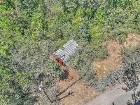 280 Crystal Lks W, Livingston, TX 77351