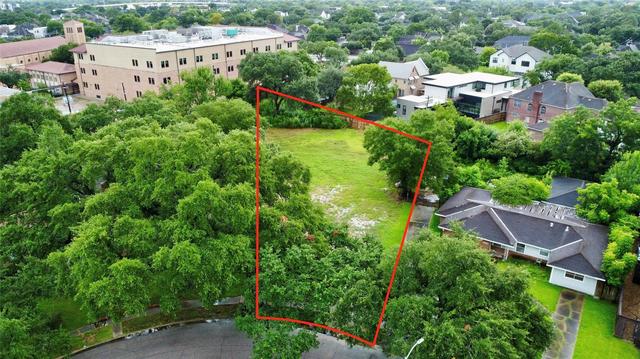 5023 Grape St, Houston, TX 77096