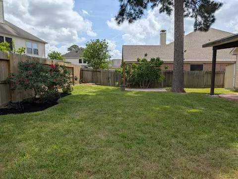 Exterior - 25614 Crisp Spring Ln, Spring, TX 77373 photo 5 of 6