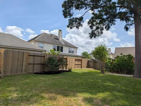 Exterior - 25614 Crisp Spring Ln, Spring, TX 77373 photo 6 of 6