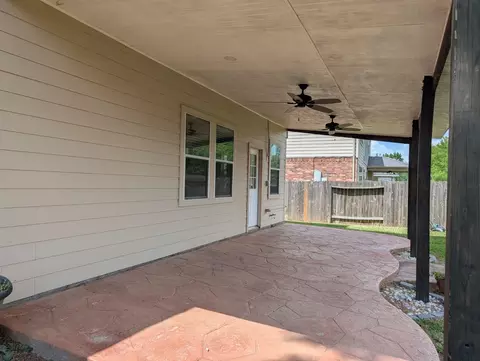 Exterior - 25614 Crisp Spring Ln, Spring, TX 77373 photo 2 of 6