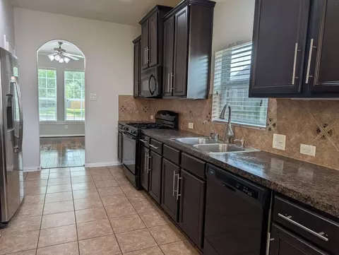 Kitchen - 25614 Crisp Spring Ln, Spring, TX 77373 photo 2 of 2