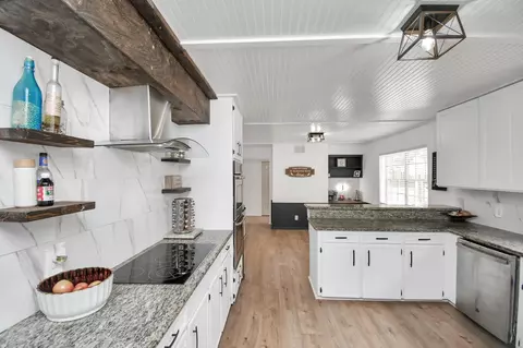 Kitchen - 7502 Ralick Ct, Spring, TX 77379 photo 3 of 6
