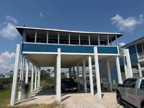 16510 Jamaica Inn Rd, Jamaica Beach, TX 77554