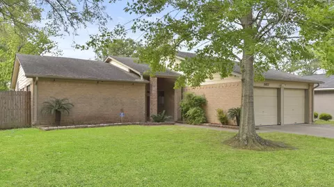 15823 Fox Springs Dr, Houston, TX 77084